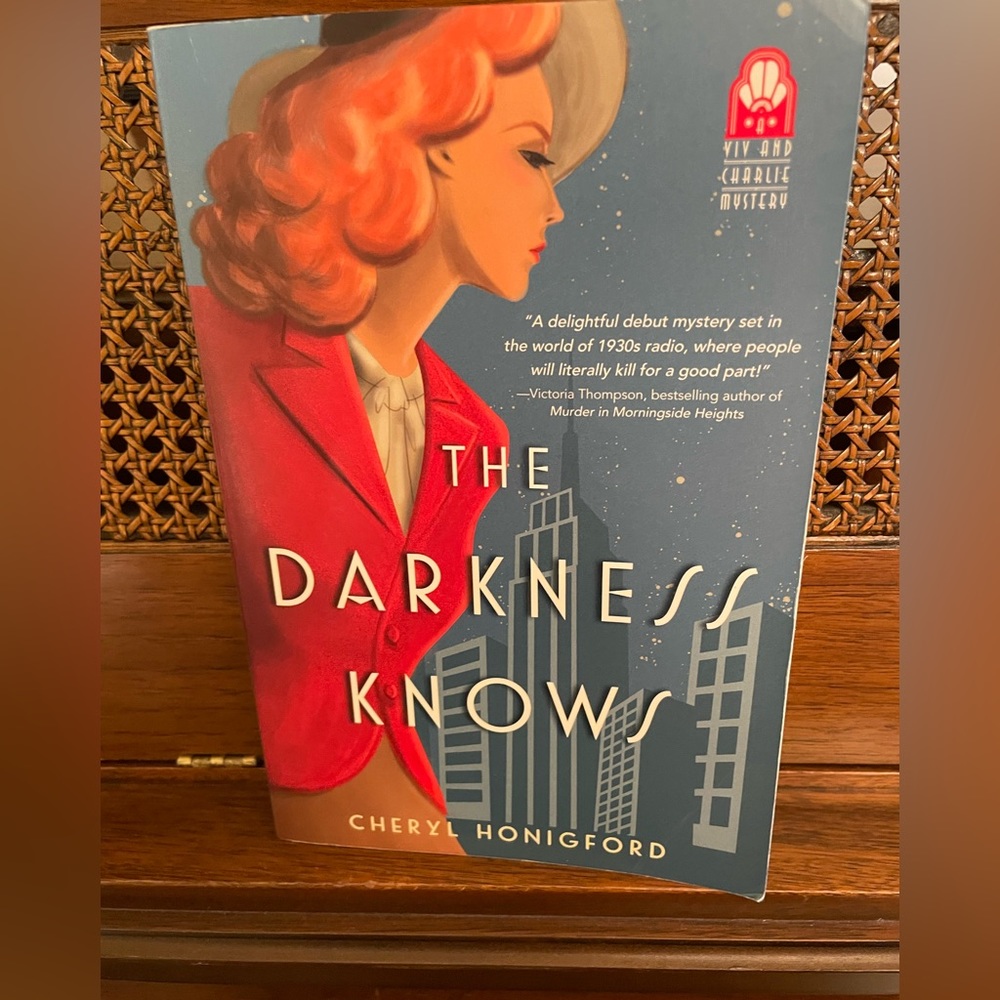 The Darkness Knows by Cheryl Honigford
